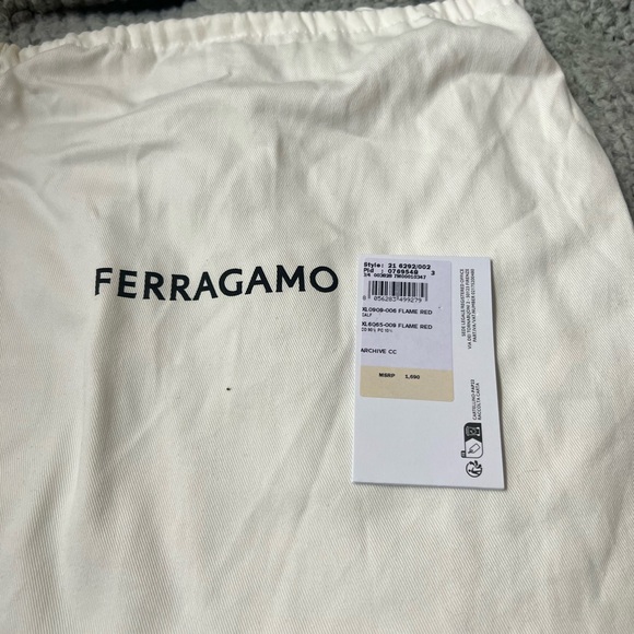 Ferragamo Archive Gancini Camera Crossbody Bag - Picture 12 of 13